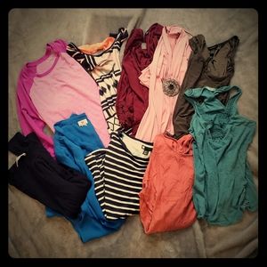 Lot of 10 women's tops size large
